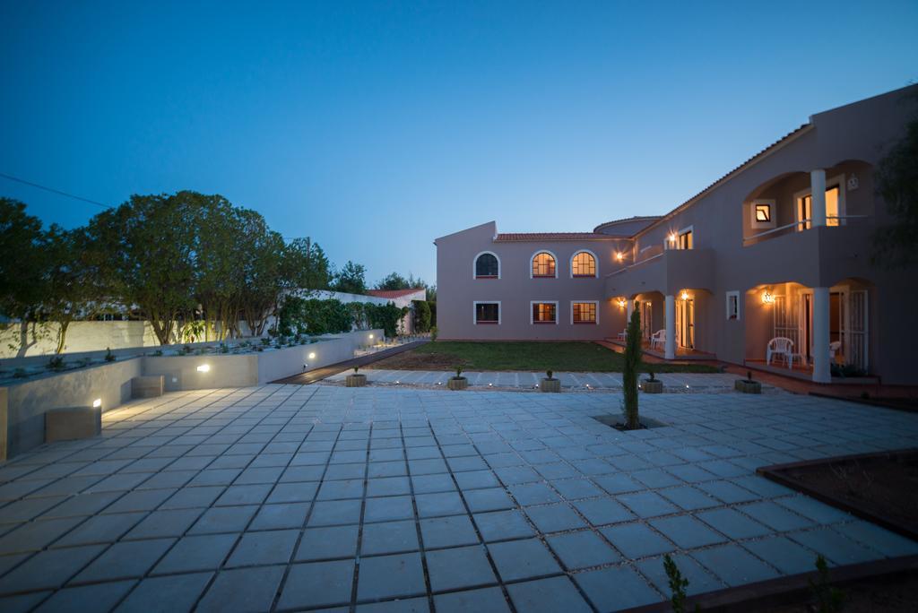 Casa Rosa Montes Hotel Praia Da Luz Exterior photo